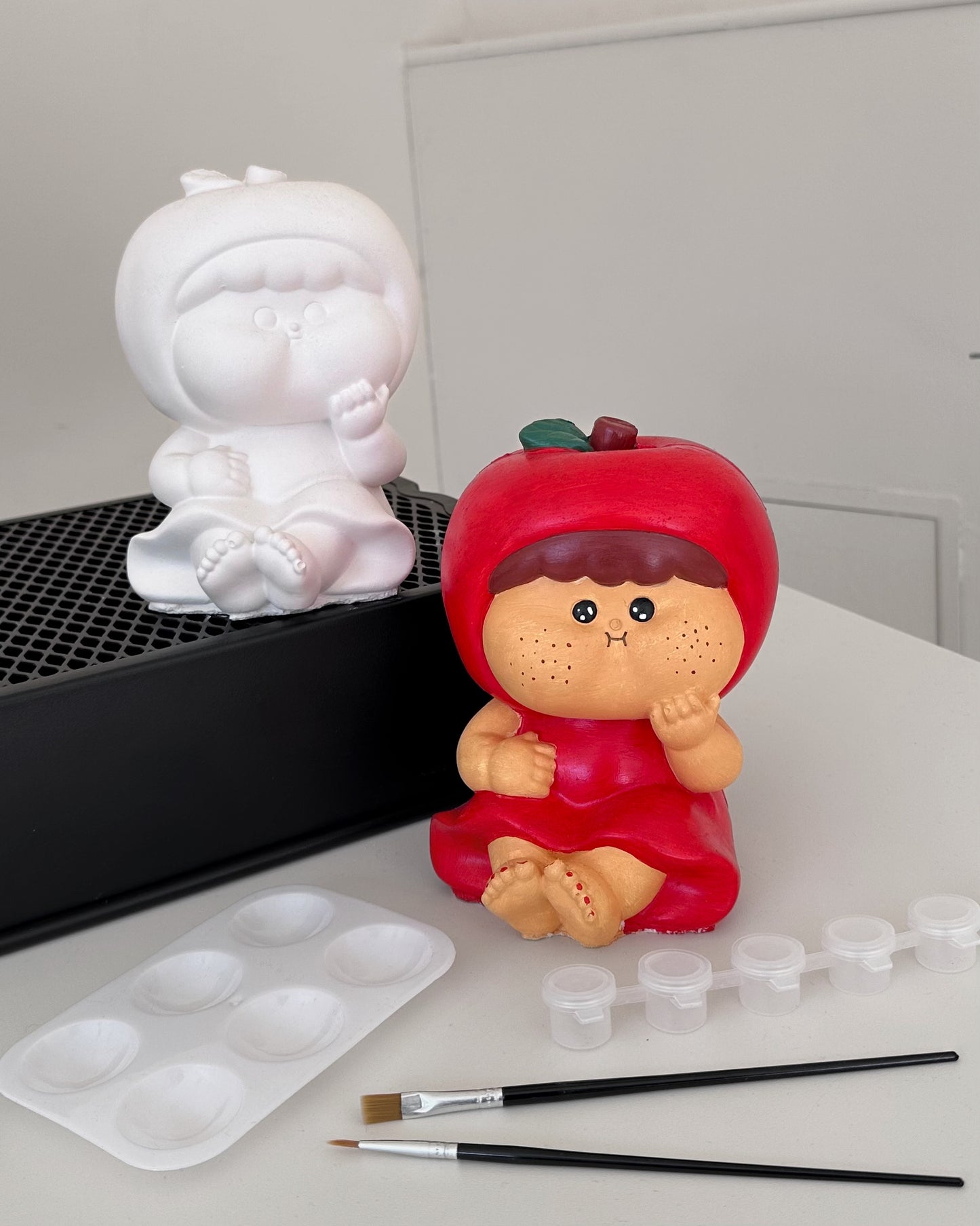 Apfelmädchen Figur